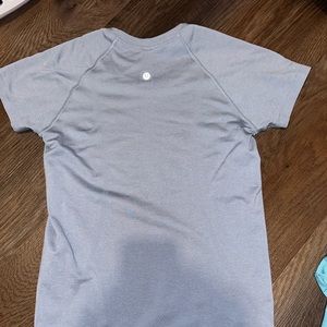 Lululemon swiftly shirt, full length, worn once, size 6 (as pictured)